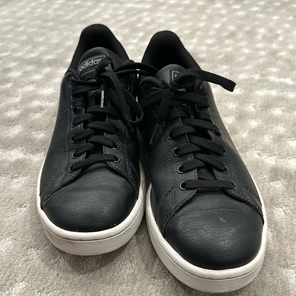 Adidas Men’s Cloudfoam Athletic Shoes, size 9